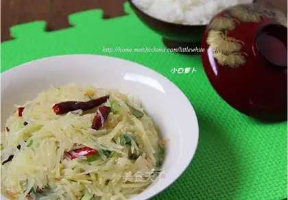 stir-fried shredded potatoes