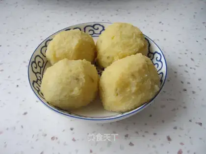 Baked sweet potato glutinous rice balls