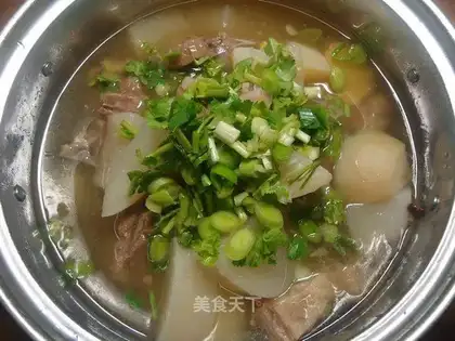White radish mutton soup