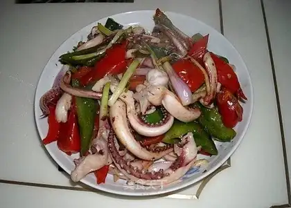 stir-fried squid with colorful pepper