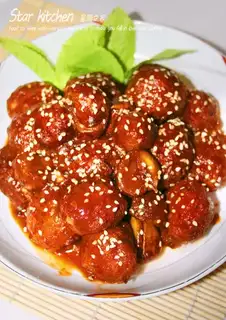 Sweet and sour chestnut white jade balls