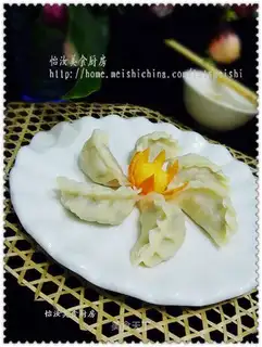 Oil residue Chinese cabbage dumplings