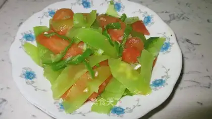 Sweet bamboo shoots mixed with green bamboo shoots