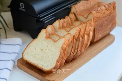 Light cream milk toast