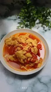 Tomato fried eggs