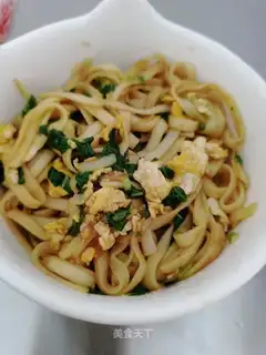 Mint egg noodles