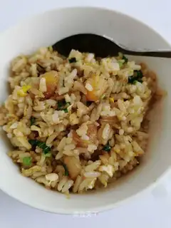 Dry mint egg fried rice