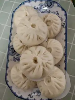 A quail egg bun