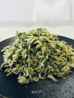 Oily flowers
