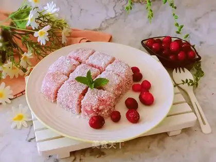 Cranberry milk