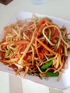 Carrot, bean peel