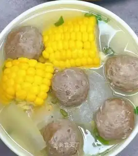 Beefballs, melon corn soup