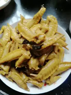Salt chicken wings