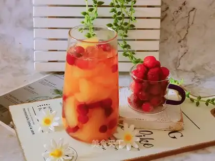 Cranberry apple water