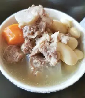 Nice bean steak soup