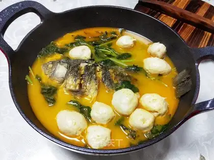 The brook of yellow grass and fish soup