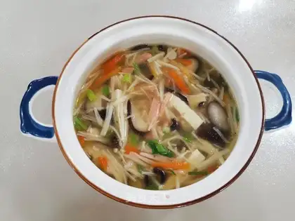 Sour and appetizer soup