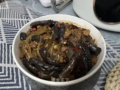 Cheese and pork fans