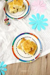 raisin coconut scon