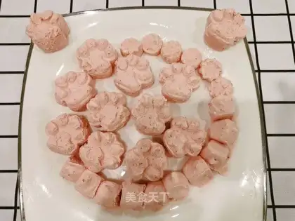Strawberry ice cream