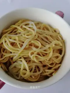 Bean sprouts