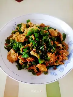 Chili fried eggs
