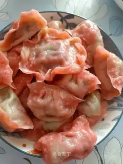 Colored shrimp dumplings