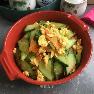 Cucumber carrot fried eggs