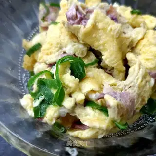 Roses and eggs