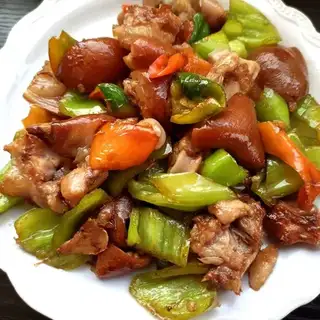 Chili fried pig hoof