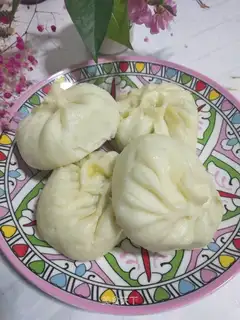 Eggs and buns