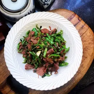 Pyramid beef
