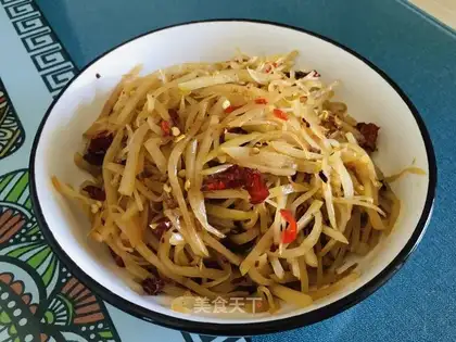 Hot pepper and pickles