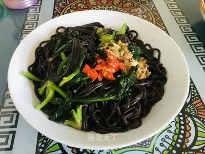 Spinach with root
