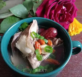 Western sorghum pigeon soup