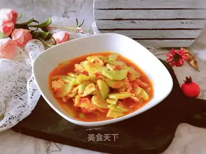 Tomato eggs and cucumbers
