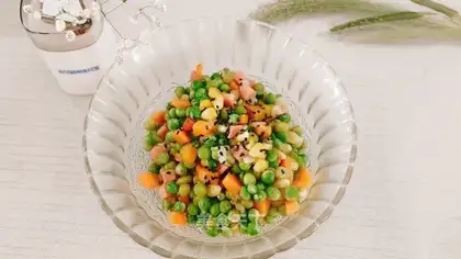 Five-colour peas