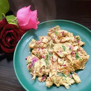 Scrambled eggs
