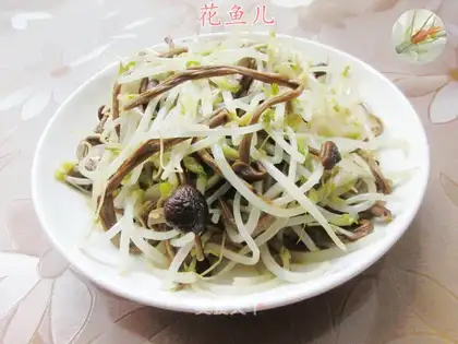 Tea mushrooms fried green bean sprouts