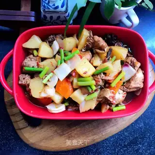 Spicy chicken and potatoes