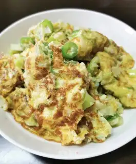 Hot pepper onion fried eggs