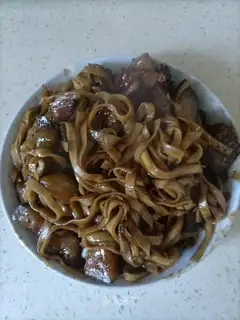 Cheese and pork noodles