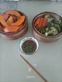 Steam of groceries