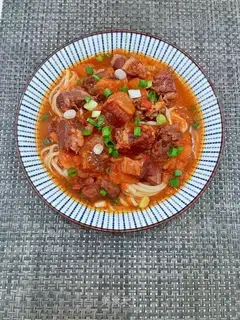 Tomato noodles