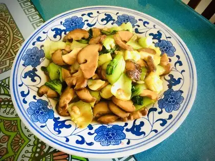 Pelican mushrooms