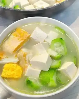 Tofu egg soup