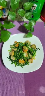 The cranberry scallops