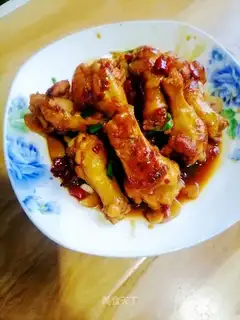 Red roast wings