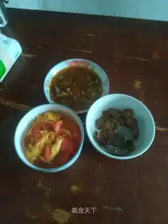 Tomato fried eggs