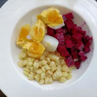 Corn Goose Flamingo salad